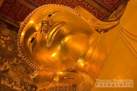 The reclining Buddha (Wat Pho, Bangkok)